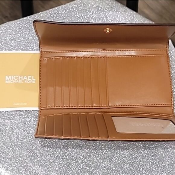 Michael Kors Jet Set Charm Large Logo & Leather Tri-Fold Wallet - Picture 10 of 12